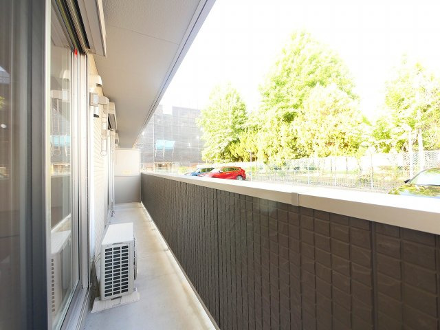 フローラル　メゾンのバルコニー|広々としたバルコニーです