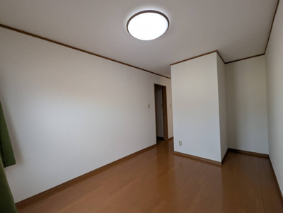 【洋室】 | 津島新野戸建