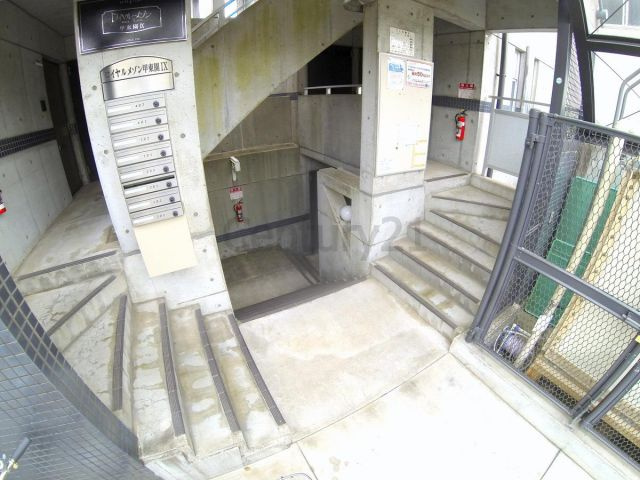【ロビー】 | ロイヤルメゾン甲東園9