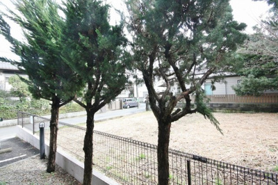 【展望】 | コスモレーヴ小机Ⅰ | コスモレーヴ小机Ⅰ　　　目隠しの植栽