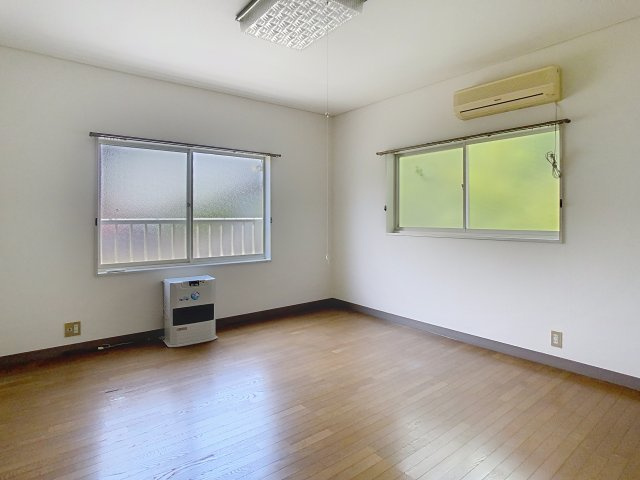 コーポヨシダの居間・リビング