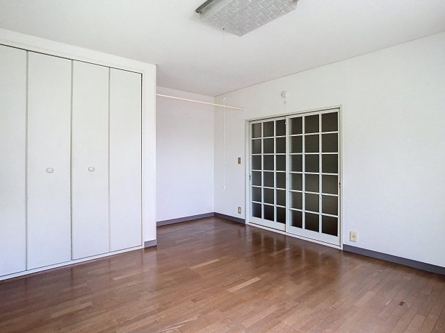 コーポヨシダの洋室