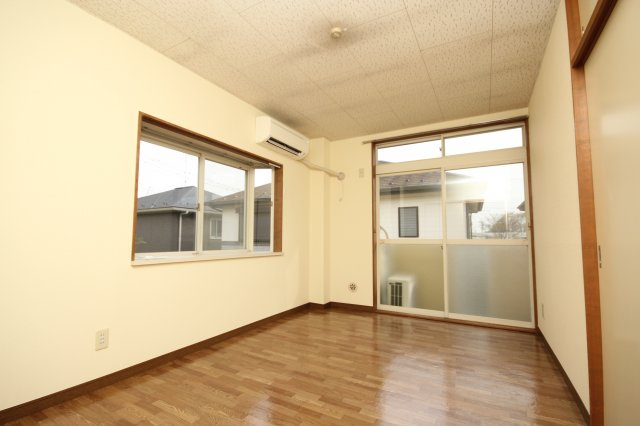 万寿シティＡの洋室|洋室2（2）