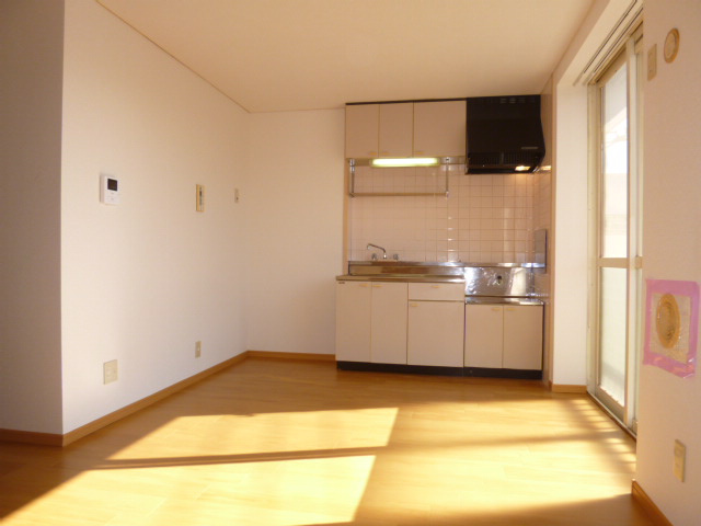 ニューエルディム北畝Bの居間・リビング