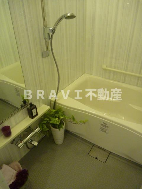 パークアクシス心斎橋　BRAVI不動産の浴室