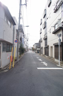【前面道路含む現地写真】