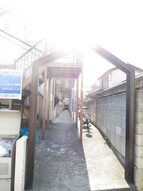 ガーデンヒルズ久米川のエントランス