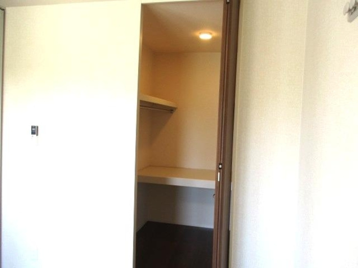 Ｄ－ＲＯＯＭ押日の収納