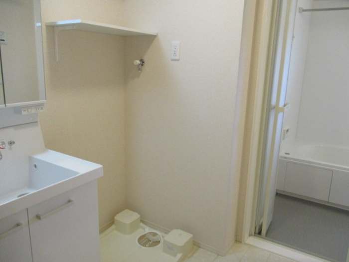 Ｄ－ＲＯＯＭ押日の洗面所