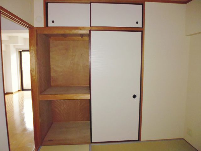 エクセレント今寺の収納