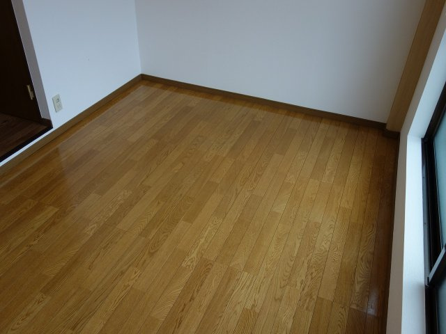 アイビーの洋室