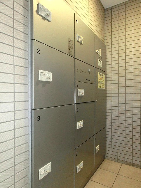 KDXレジデンス入谷のその他共用部分|不在時に便利な宅配ＢＯＸです