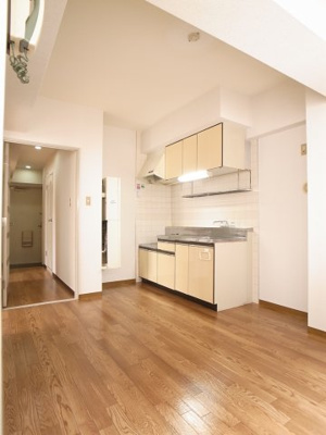 【居間・リビング】 | 道場北マンション | 広く使って1ＬＤＫとしても利用可能。