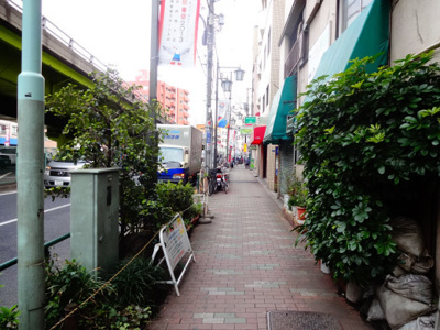 【周辺】 | ラミアール鶯谷駅前