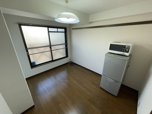 リンダプラヤ甲子園の居間・リビング