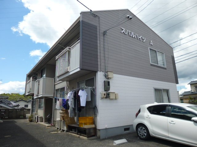 都窪郡早島町若宮のアパートの外観