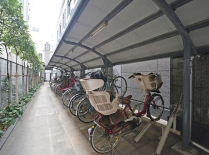中央区新川１丁目の賃貸マンションのその他|駐輪場