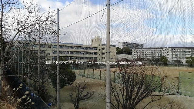 箕面市粟生新家５丁目　土地の周辺|箕面市立第６中学校