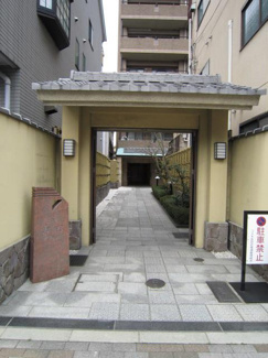 【エントランス】