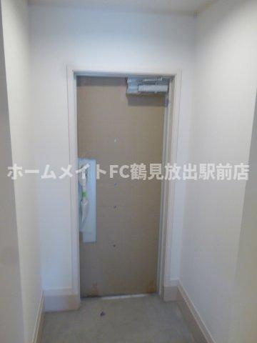 ヴァンヴェール楠根の玄関