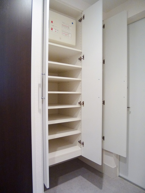 ParkAxis元浅草stageの玄関