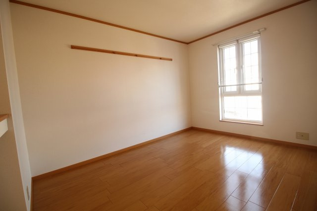 プロムナードⅢの子供部屋|子供部屋にもぴったりのお部屋/同型タイプの別のお部屋のお写真です