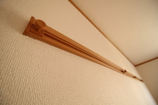 プロムナードⅢの内装|ハンガーかけ/同型タイプの別のお部屋のお写真です