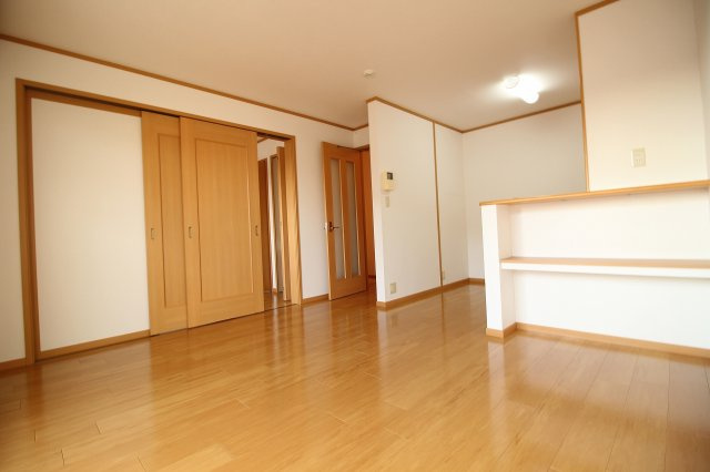 プロムナードⅢの居間・リビング|リビングです/同型タイプの別のお部屋のお写真です