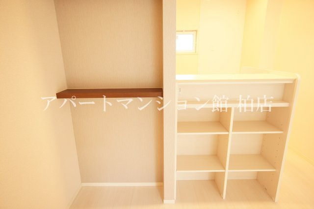 サイドガーデン南増尾A棟の内装