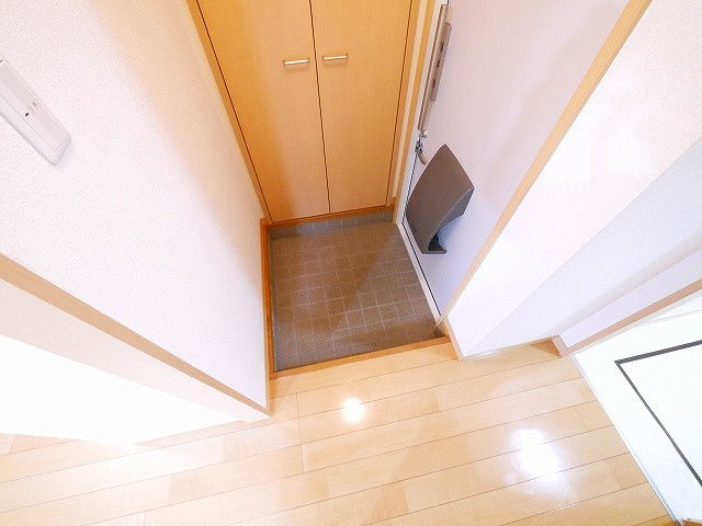 オ・パン法蓮町の玄関|ゆったりとした玄関です