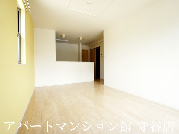 グレース アロッジオの居間・リビング