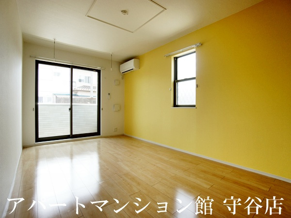 グレース アロッジオの居間・リビング