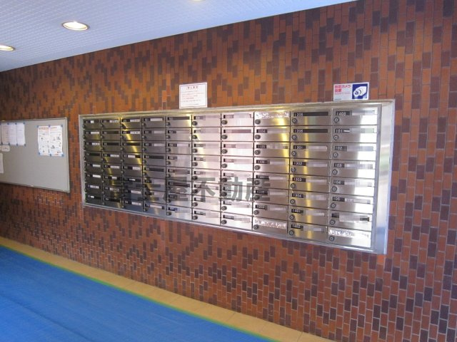 トーカンマンション大山のエントランス