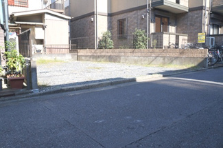 【前面道路含む現地写真】