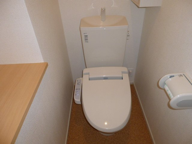 メゾンミニヨンＹ・Ｏのトイレ|シャワー付きトイレ