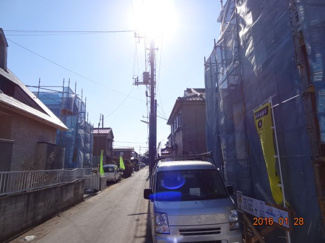 【前面道路含む現地写真】