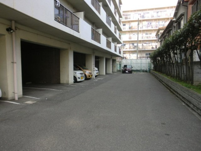 【駐車場】 | リベラルパレス平野