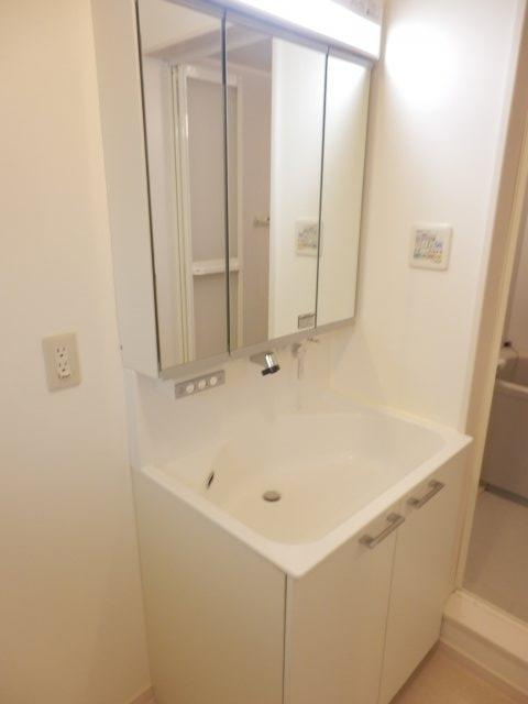 エクサーブ東原の独立洗面台