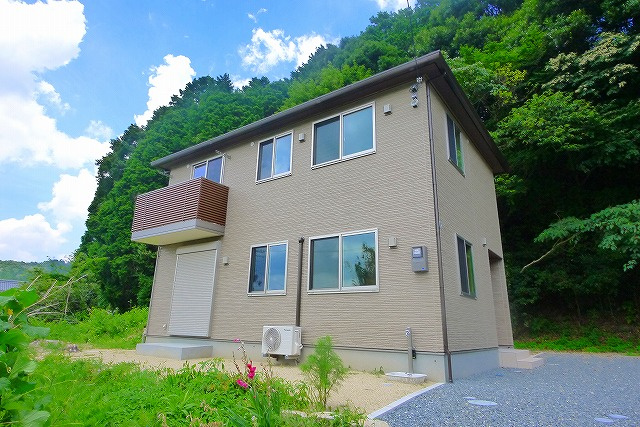 奈良市横田町貸家の外観|キレイな外観です。