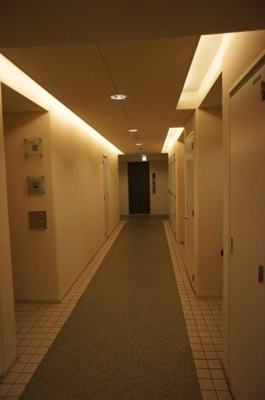 【その他共用部分】 | アルス大手前プレミア | 内側通路
