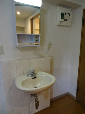 【独立洗面台】 | ジュネス西麻布