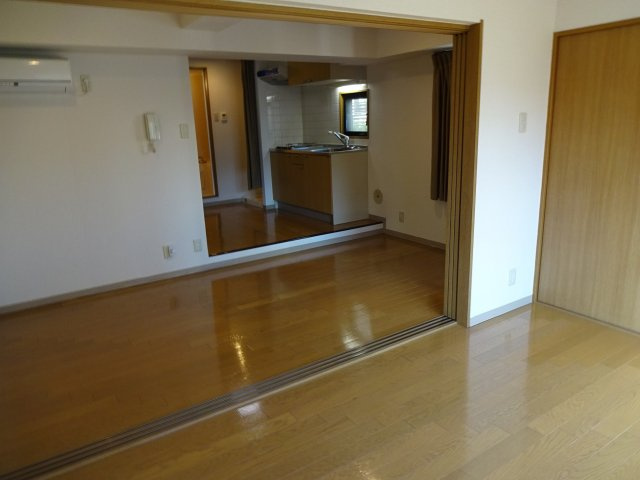 【居間・リビング】 | ジュネス西麻布