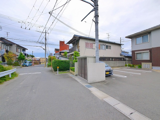 シャーメゾン和