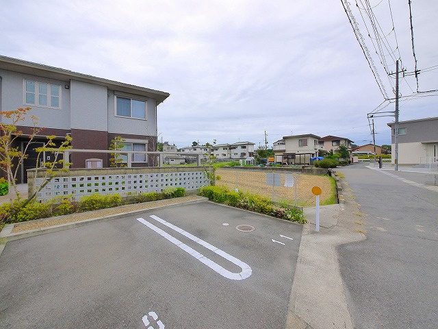 シャーメゾン和