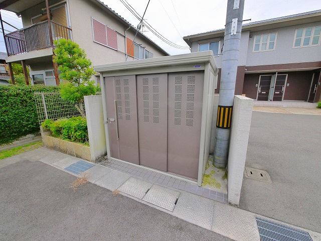 シャーメゾン和