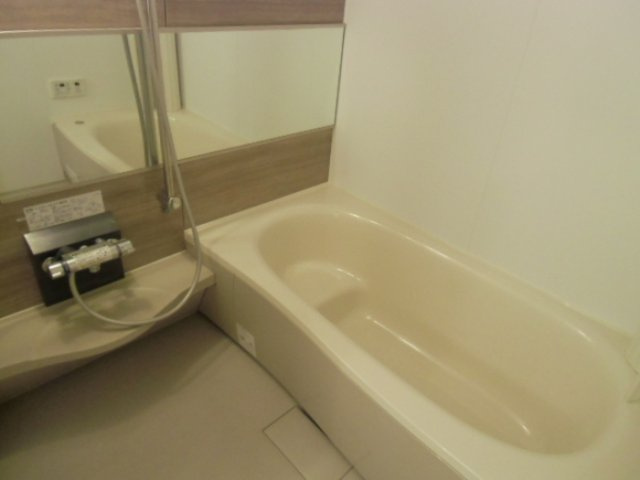 レグルスの浴室