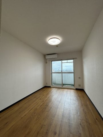 TOP川越第4の洋室