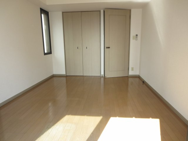 ウインベルデュエット小岩の洋室