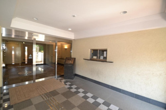 【エントランス】