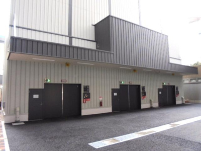 【駐車場】 | ル･サンク南千里ローレルコート | 敷地内駐車場★